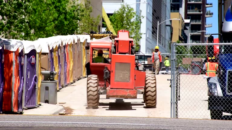 Best Portable Restroom Servicing (Cleaning and Restocking)  in Clovis, CA